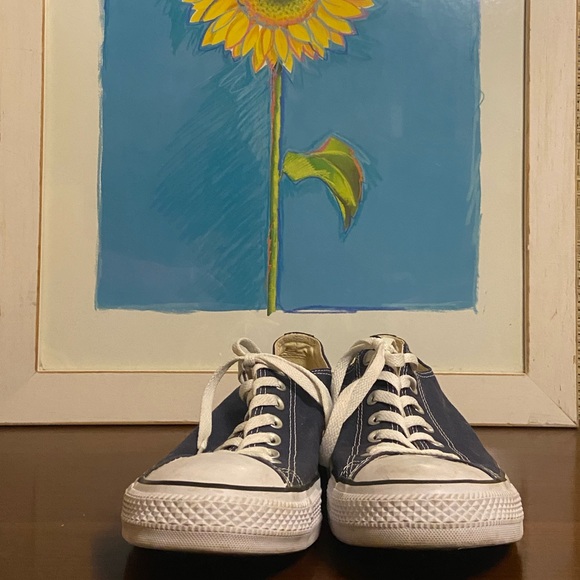 CONVERSE LOW TOP SHOES